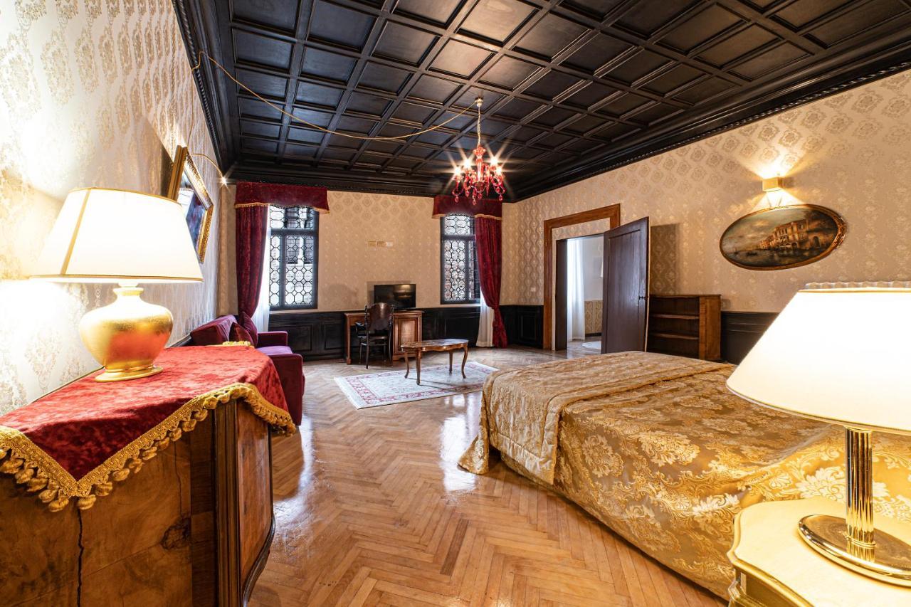 Palazzo Suite Ducale Венеція Екстер'єр фото